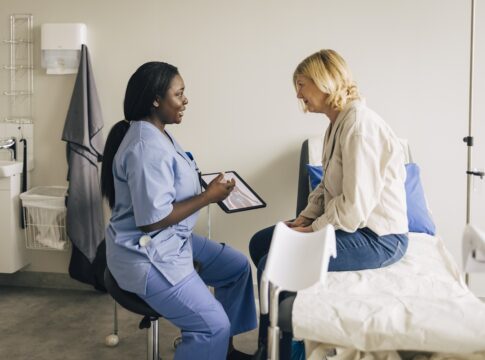 menopausa-e-memoria:-entenda-por-que-a-fase-altera-funcoes-cerebrais