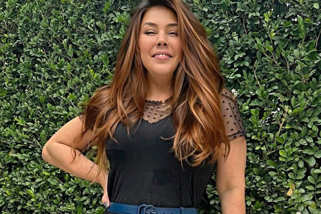 simony-e-acusada-de-“dar-bolo”-em-contratante-e-vai-parar-na-justica