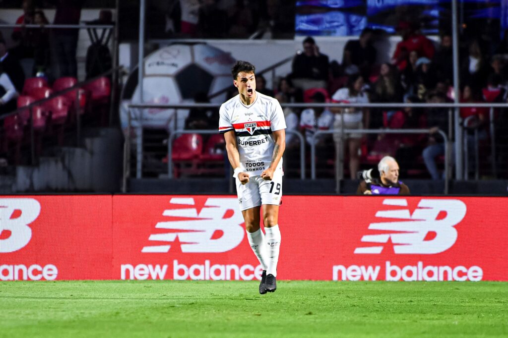 sao-paulo-perde-todos-os-centroavantes-por-lesao-no-fim-da-temporada