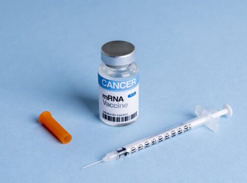 vacina-de-mrna-contra-covid-aumenta-sobrevida-de-pacientes-com-cancer