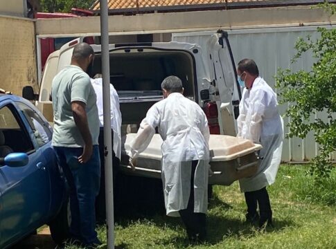 professora-e-presa-por-suspeita-de-matar-namorado-com-40-tesouradas