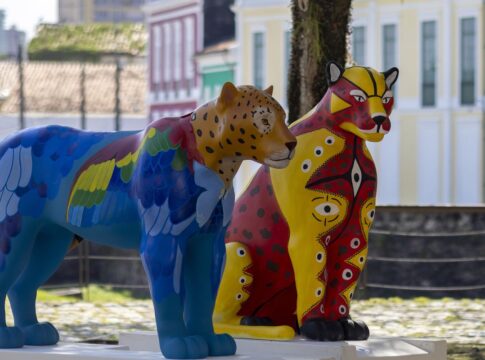 belem-vira-galeria-a-ceu-aberto-com-estatuas-de-oncas-coloridas belem-vira-galeria-a-ceu-aberto-com-estatuas-de-oncas-coloridas