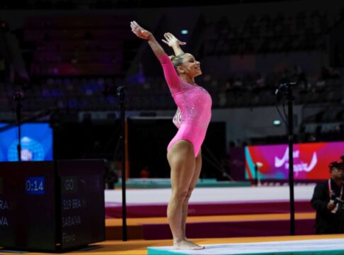 mundial-de-ginastica:-flavinha-faz-13.900,-mas-termina-em-4o-na-trave