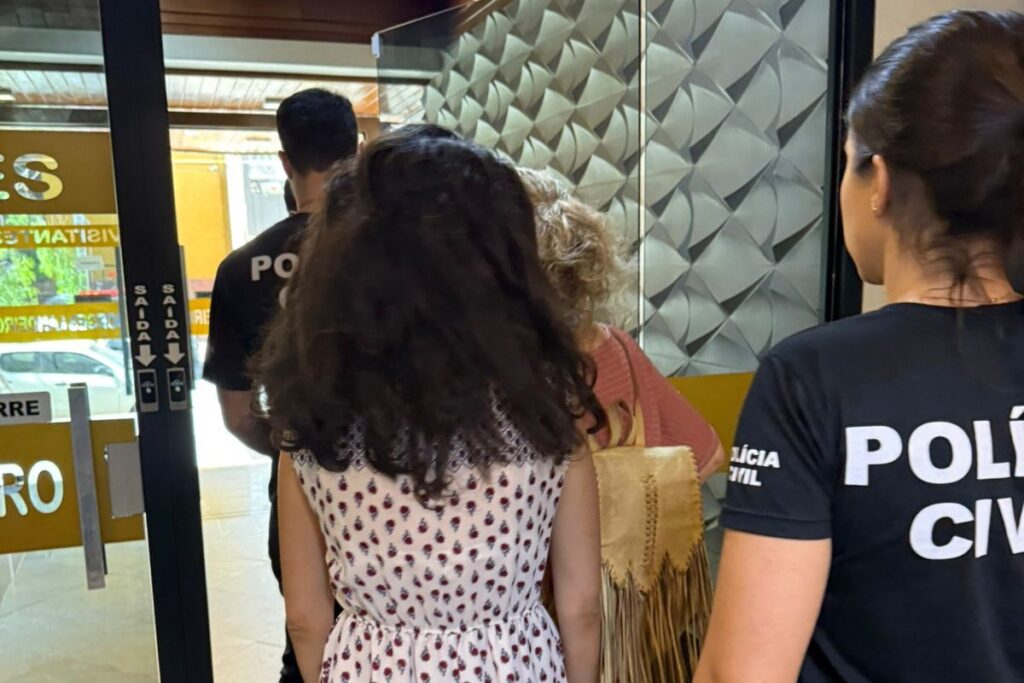 dizendo-ter-200-filhos,-mulheres-tentam-levar-criancas-de-parque