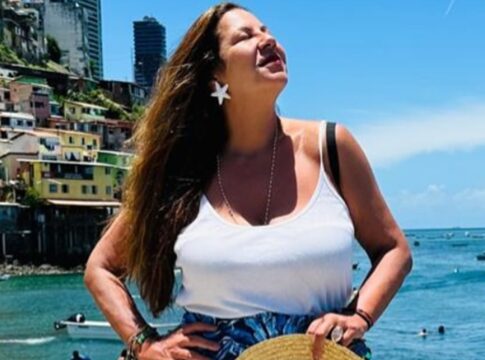 carla-daniel-revela-detalhes-da-cirurgia-e-alerta:-“so-sabe-passando”