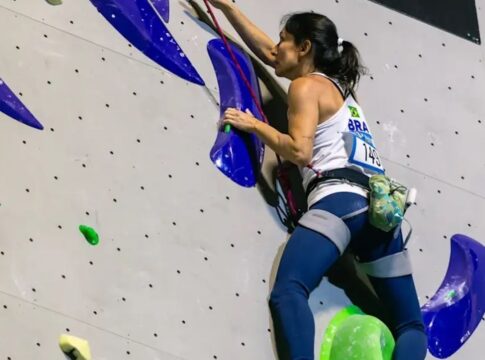 marina-dias-e-ouro-na-etapa-de-laval-da-copa-do-mundo-de-paraescalada