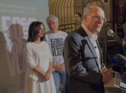 em-ato-a-herzog,-alckmin-evita-comentar-revisao-da-lei-da-anistia