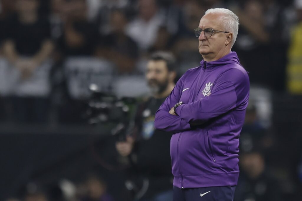 dorival-exalta-triunfo-do-corinthians-contra-vitoria:-“equipe-valente”