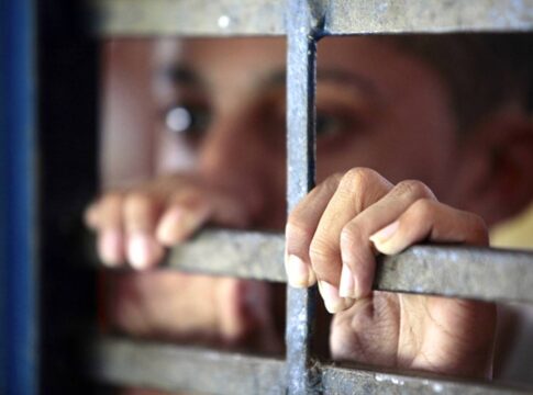 tortura-contra-menores-infratores-ainda-e-realidade-no-pais.-veja-dados