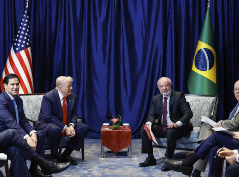 lula-ofereceu-ajuda-a-trump-para-mediar-crise com a-venezuela