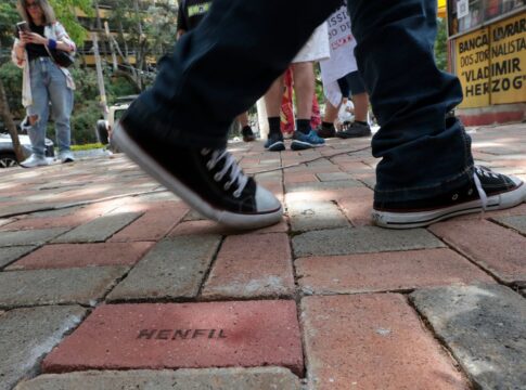 calcadao-em-sp-homenageia-personalidades-que-lutaram-pela-democracia