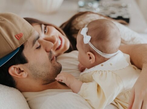 “nossa-historia-deu-certo”,-declara-jade-magalhaes-sobre-maternidade