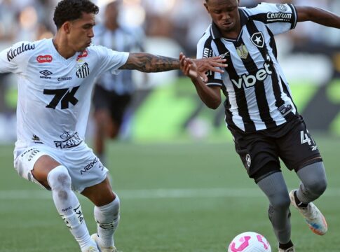 botafogo-fica-duas-vezes-a-frente,-mas-cede-empate-ao-santos-no-rio