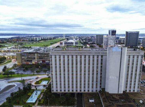 apos-5-anos-fechado,-iconico-hotel-do-df-comeca-a-ser-reformado-nesta-2a