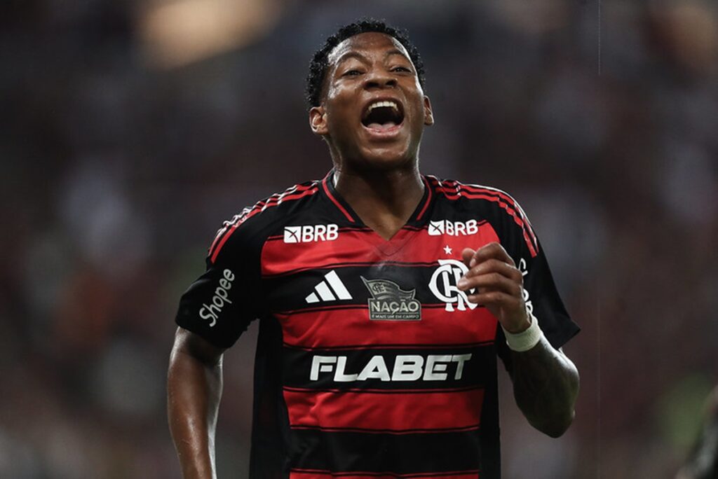apos-flagra-em-festa,-plata-responde-torcedor-do-flamengo;-confira