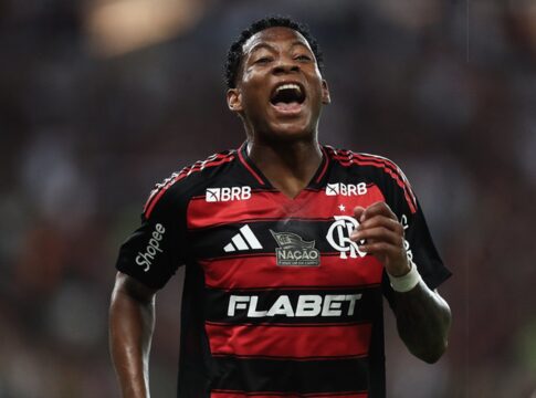 apos-flagra-em-festa,-plata-responde-torcedor-do-flamengo;-confira