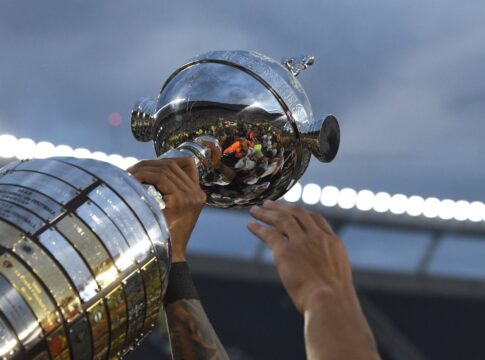 libertadores:-conmebol-abre-cadastro-para-compra-de-ingressos-da-final