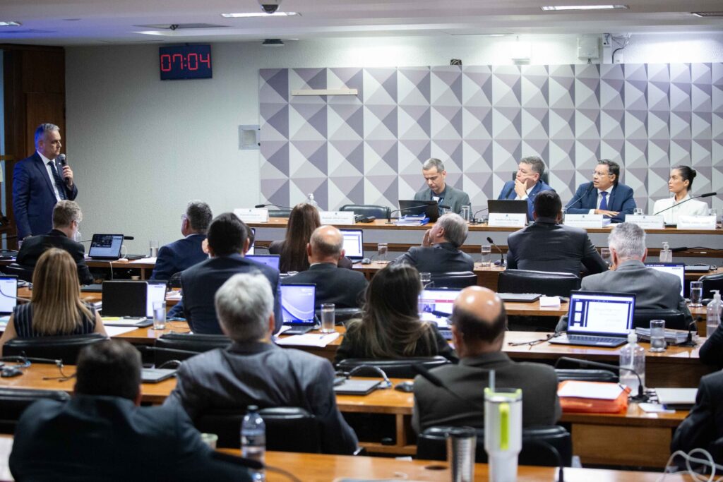 cpmi-ouve-ex-diretor-do-inss-suspeito-de-receber-r$-2-milhoes;-siga