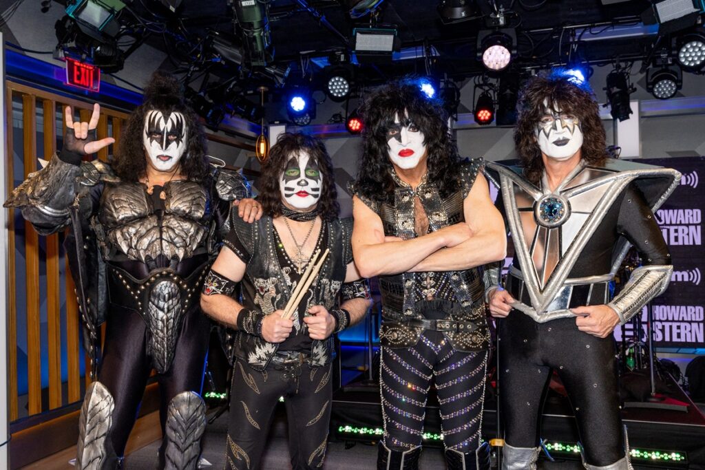 membro-da-equipe-do-kiss-morre-um-mes-apos-o-guitarrista-ace-frehley