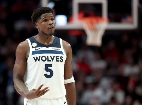 anthony-edwards-ficara-fora-da-nba-por-duas-semanas-apos-lesao-na-coxa anthony-edwards-ficara-fora-da-nba-por-duas-semanas-apos-lesao-na-coxa