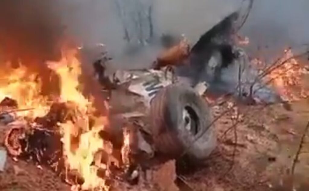 tragedia:-aviao-com-12-turistas-cai-e-explode-no-quenia.-veja-video