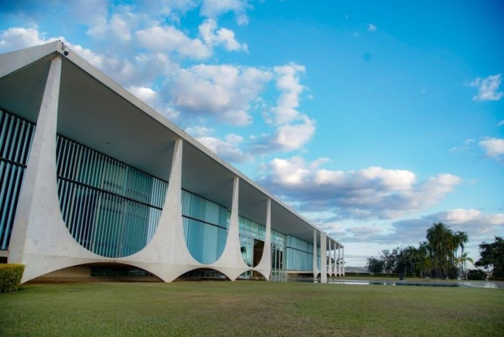 conplan-autoriza-instalacao-de-placas-solares-no-palacio-da-alvorada