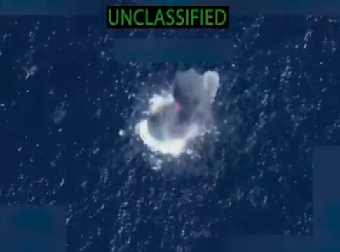 eua-atacam-mais-4-barcos-de-“narcoterroristas”;-ha-ao-menos-14-mortos