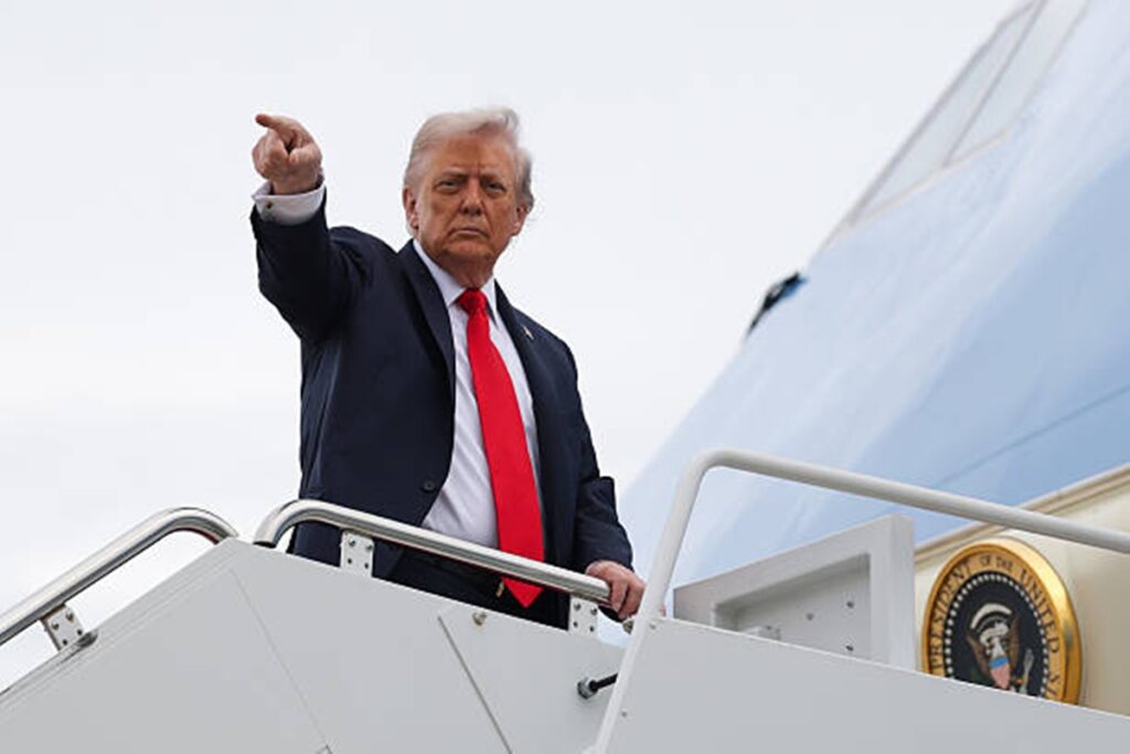 trump-defende-ataques-dos-eua-no-caribe:-“submarinos-nao-pescam”