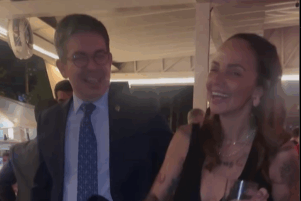 “trincheira-digital”:-esquerdogata-ja-foi-elogiada-por-lideres-do-pt