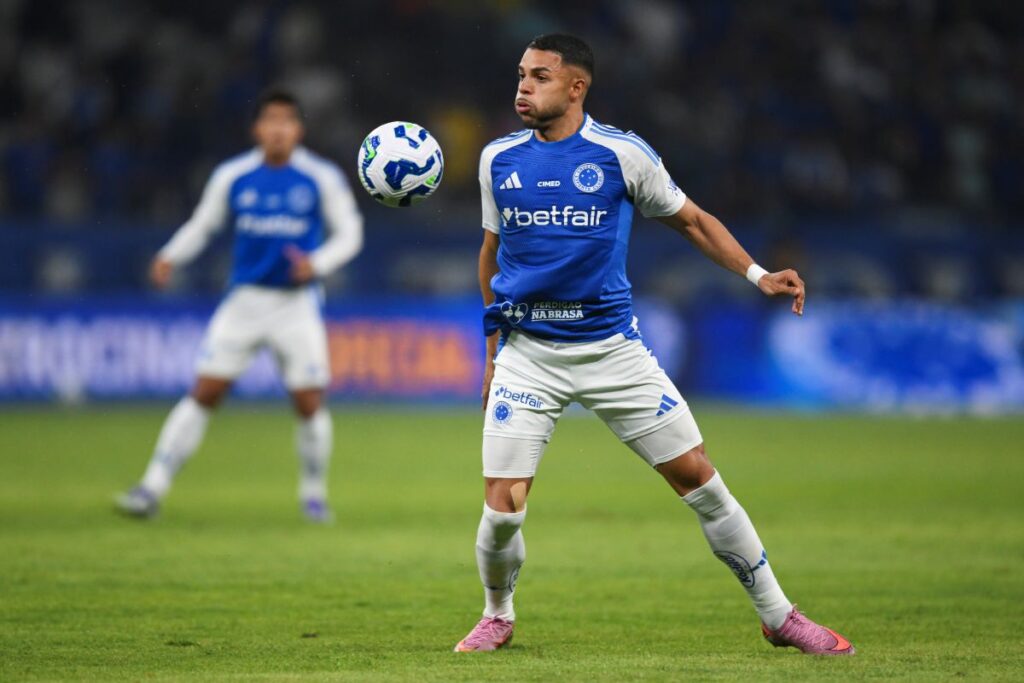 cruzeiro-confirma-lesao-de-wanderson-apos-lance-polemico;-entenda