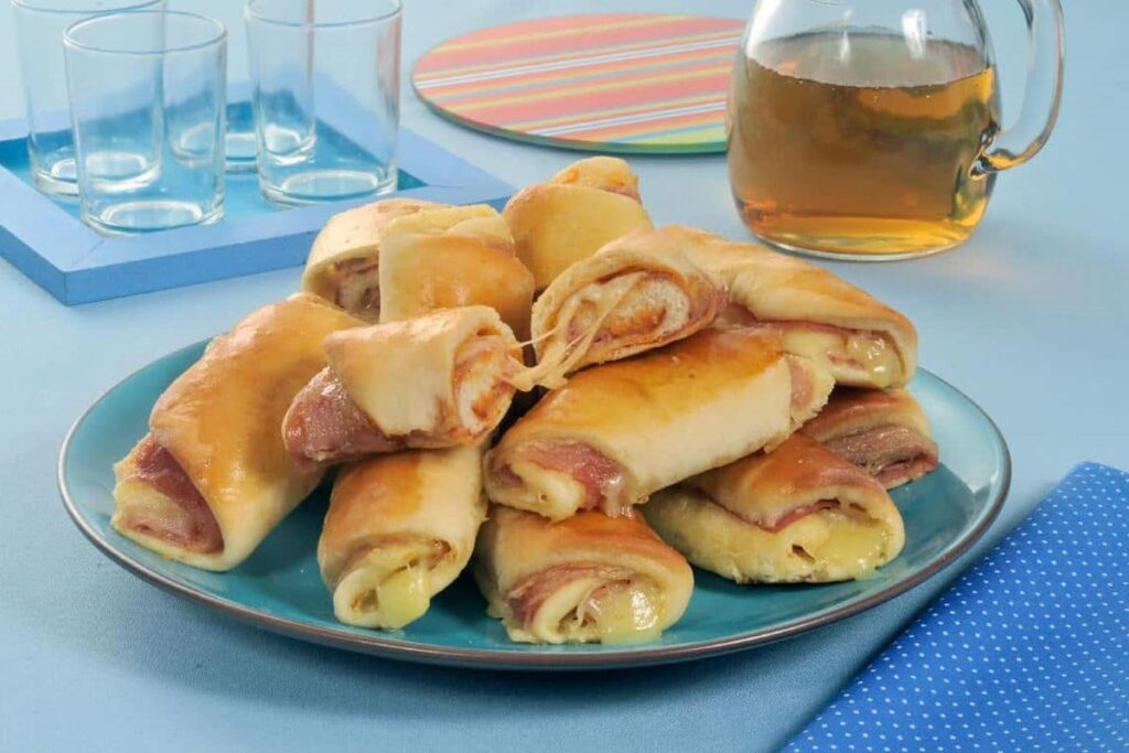 faca-enroladinho-de-presunto-e-queijo-pronto-com-so-2-ingredientes