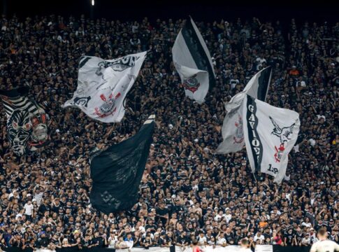 fpf-confirma-volta-de-organizadas-do-corinthians-com-instrumentos-e-bandeiras