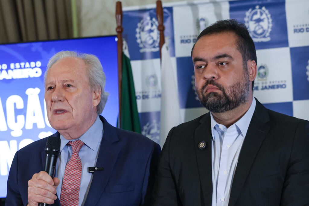 apos-megaoperacao-contra-o-cv,-forcas-federais-reforcam-a-seguranca-no-rio