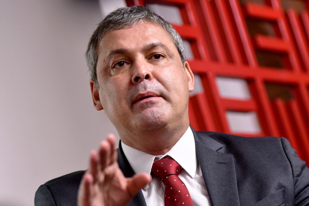 lider-do-pt-pede-ao-stf-abertura-de-inquerito-contra-claudio-castro