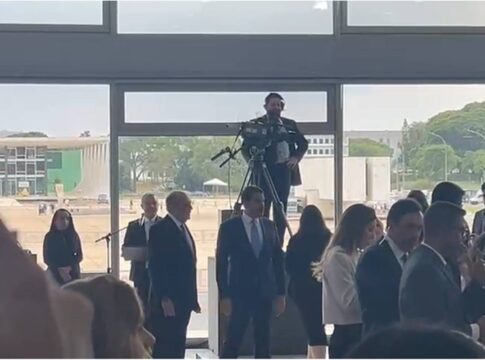 o-que-gilmar-e-o-escolhido-de-lula-para-o-stf-conversaram-no-planalto