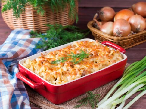 nao-da-trabalho:-macarrao-de-forno-perfeito-para-almoco-em-familia