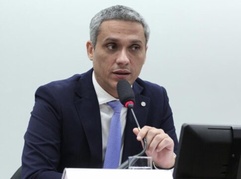 moraes-suspende-processo-contra-gayer-apos-decisao-da-camara