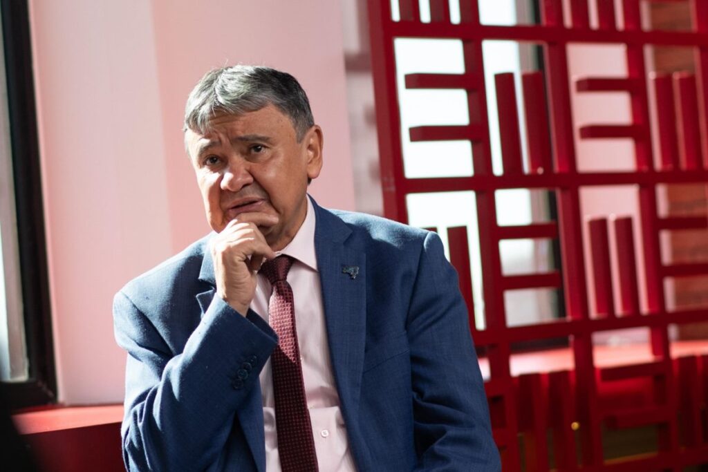 ministro-defende-trocar-carteira-de-trabalho-por-bolsa-familia