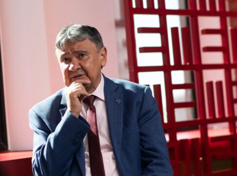 ministro-defende-trocar-carteira-de-trabalho-por-bolsa-familia