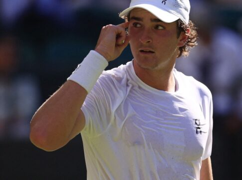 joao-fonseca-antecipa-fim-da-temporada-para-tratar-de-uma-lombalgia