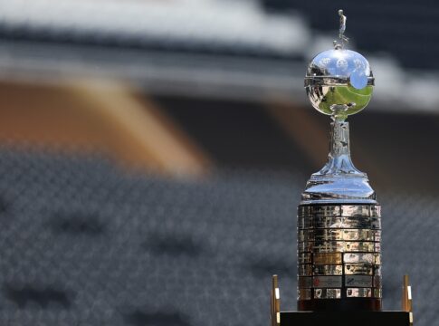 libertadores:-brasil-iguala-quantidade-de-titulos-com-a-argentina