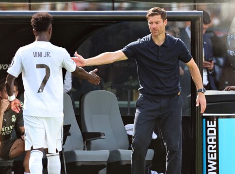 tecnico-do-real-madrid-se-pronuncia-sobre-polemica-com-vini-jr.
