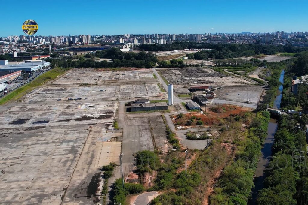 linha-20-rosa:-antiga-fabrica-da-ford-sera-desapropriada-para-obras