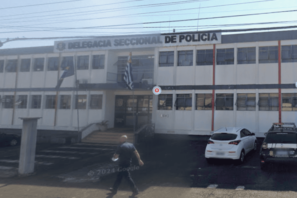 professor-suspeito-de-assediar-alunas-e-demitido-de-escola-publica