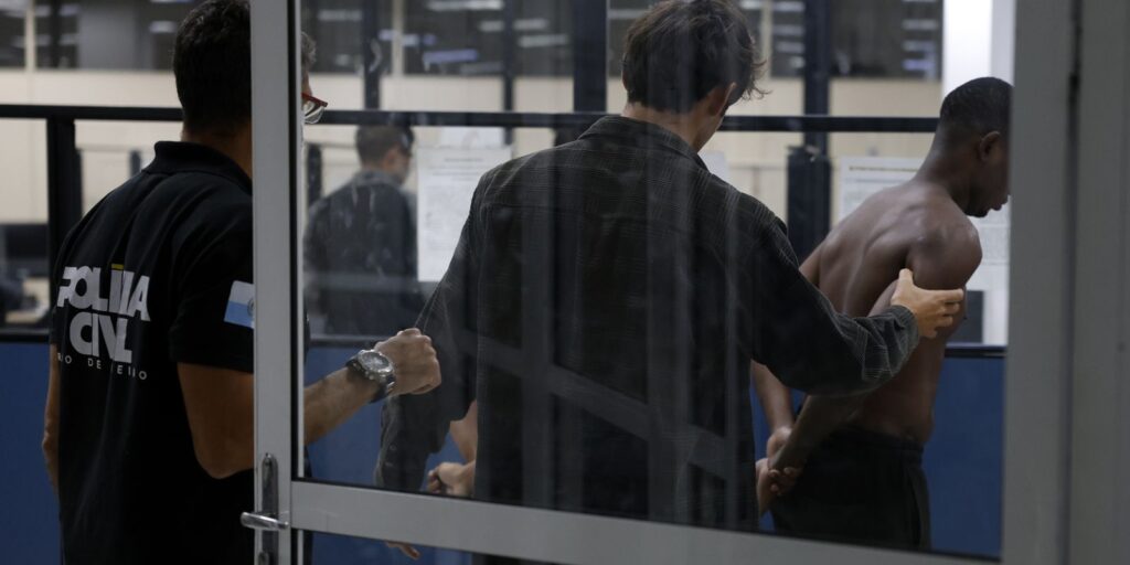 megaoperacao-no-rio-cumpriu-20-dos-100-mandados-de-prisao-pretendidos