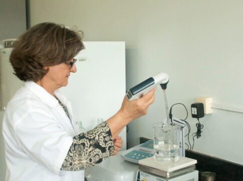 goias-amplia-em-157%-os-investimentos-em-pesquisa,-ciencia-e-inovacao