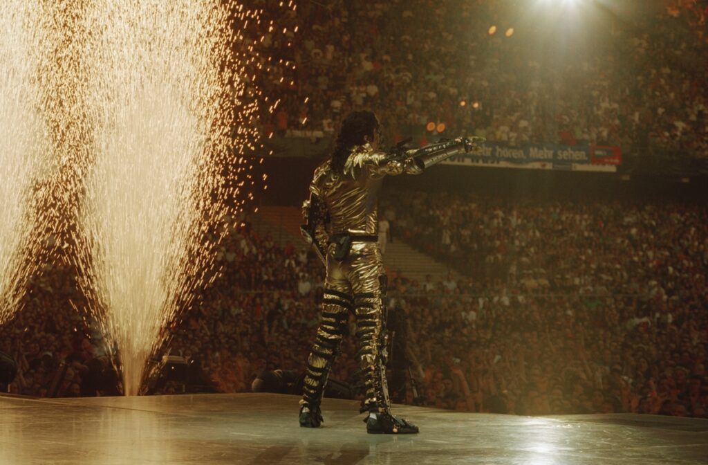 a-celebridade-mais-bem-paga-do-mundo-mesmo-apos-a-morte