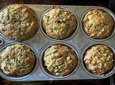 na-air-fryer:-faca-em-casa-este-bolinho-de-batata-com-legumes-e-aveia