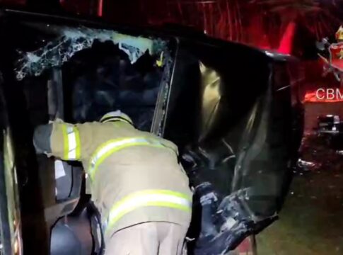 van-com-18-atletas-de-sp-que-praticam-ginastica-acrobatica-tomba-no-df