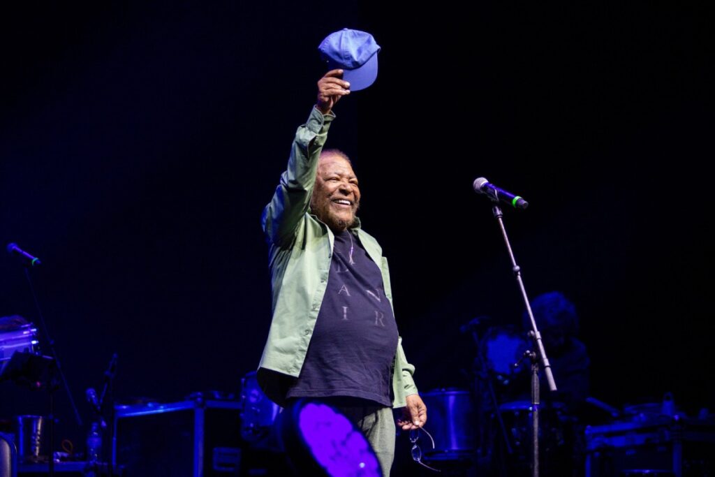 martinho-da-vila-transforma-estilo-brasil-em-memoravel-roda-de-samba